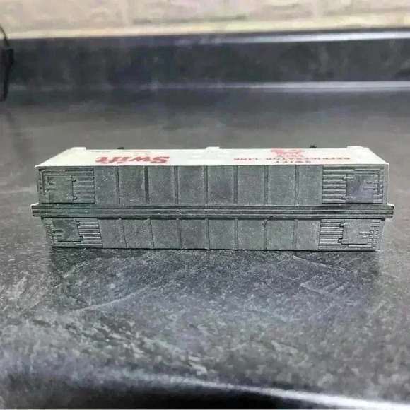 Life Like HO 41' Swift Refrigerator Line 1020 Reefer - Picture 2 of 6